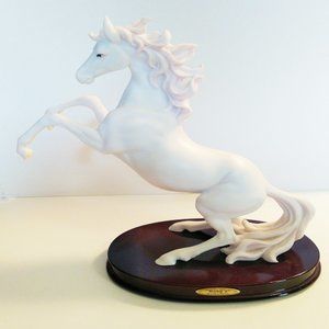 RUBG'S COLLECTION White Rearing Horse Figurine